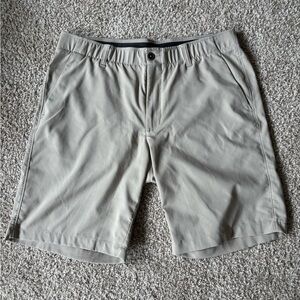 Under Armour Men's Tan Flat Front Golf Shorts